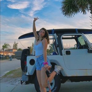 Meet your Posher, Megan